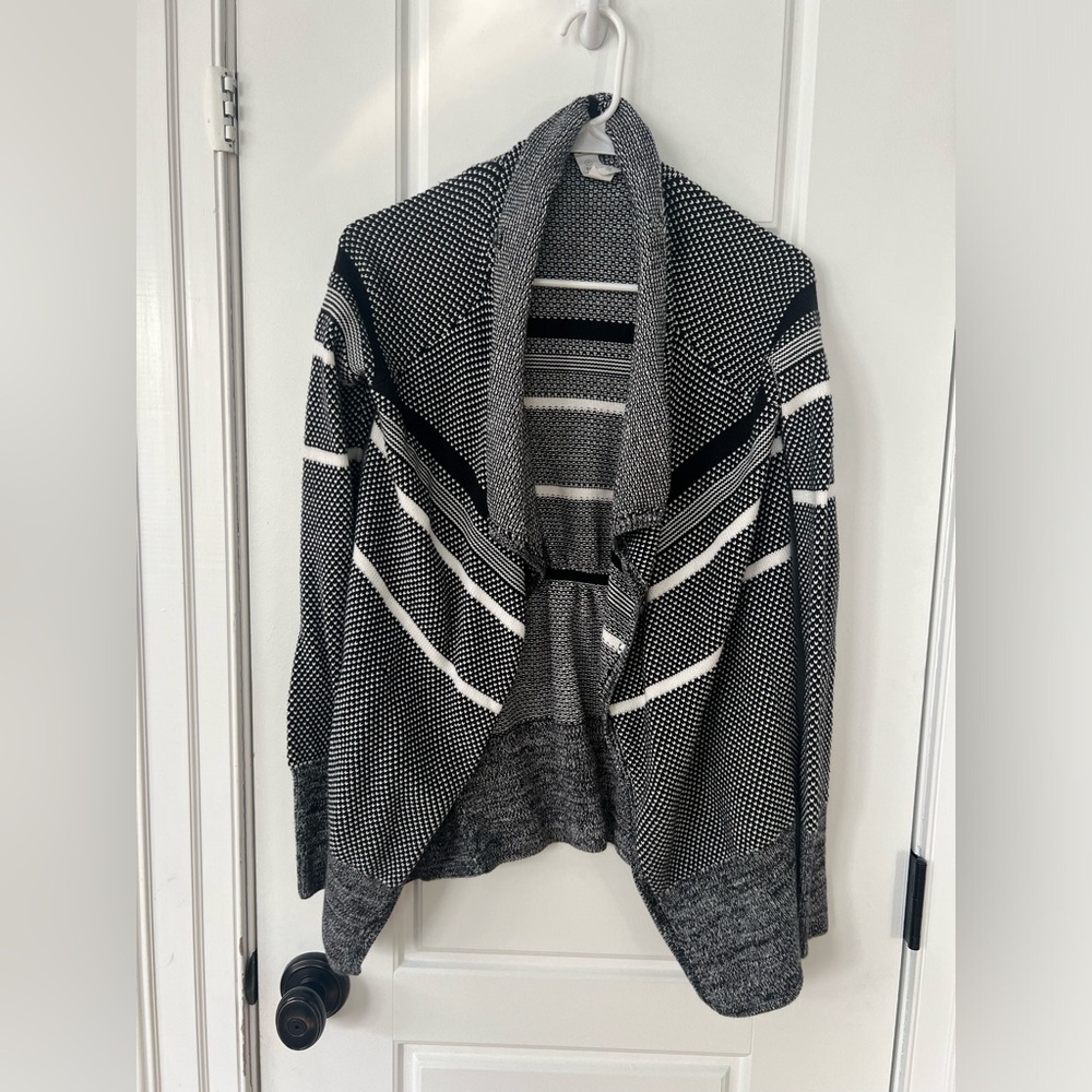 Ivivva wrap sweater